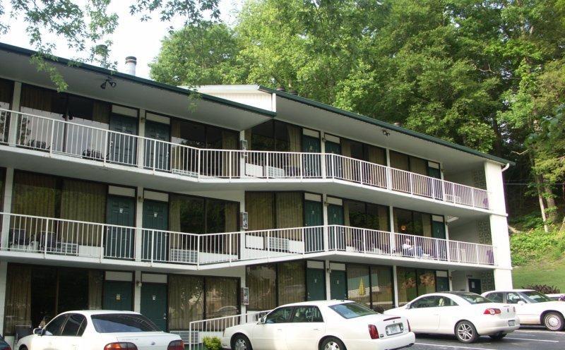 Kingwood Inn แกตลิงเบิร์ก ภายนอก รูปภาพ